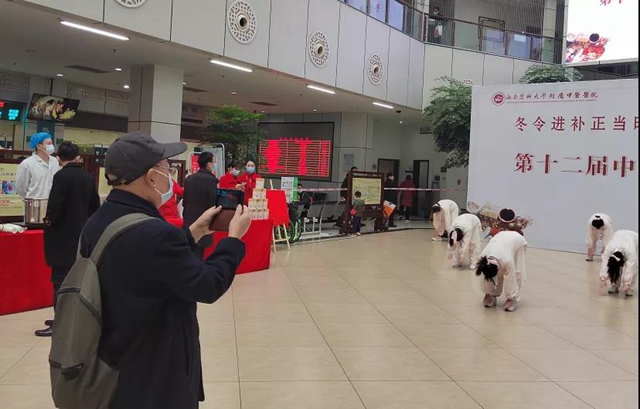 【关注】11万人，西南医大中医院很火爆！(图10)