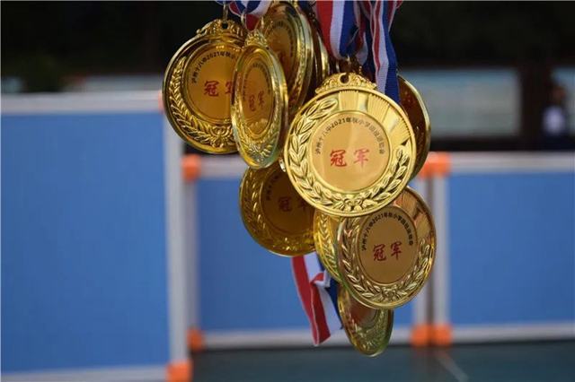 泸州十八中：镜头里的运动会(图4)