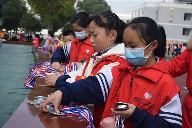 泸州十八中：镜头里的运动会(图24)