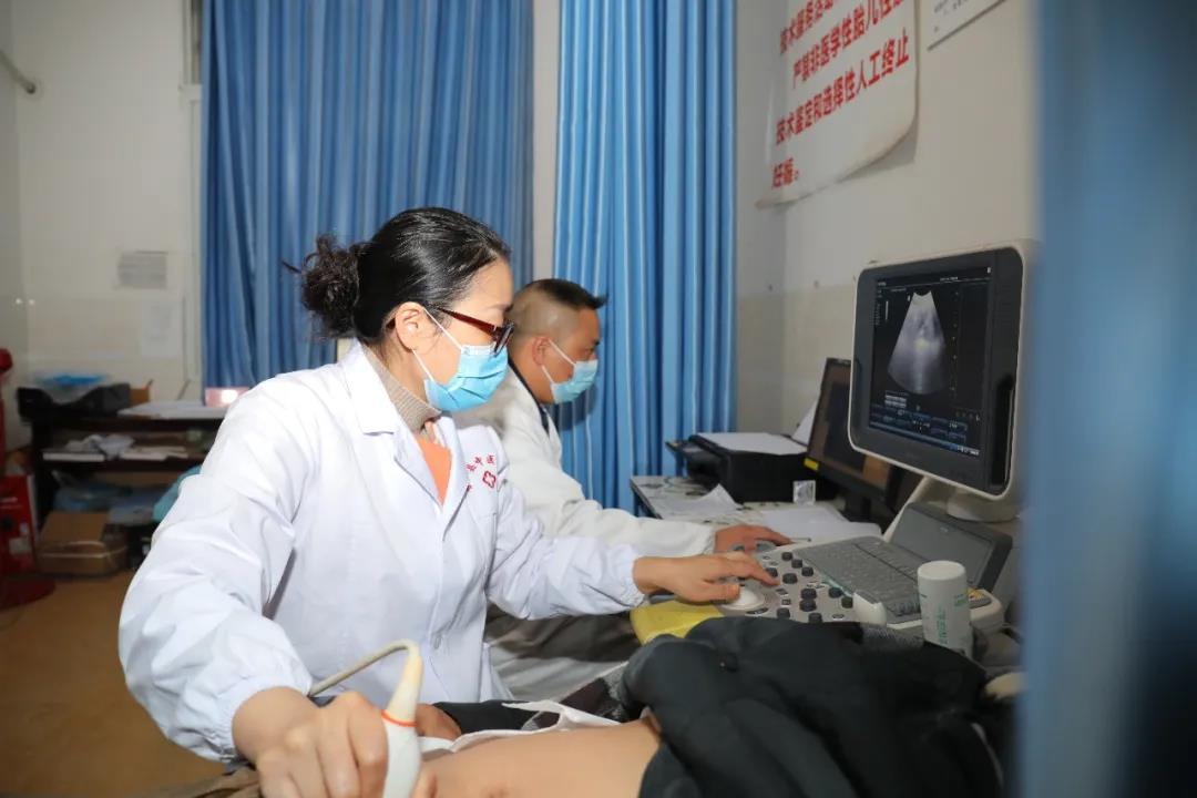 【我为群众办实事】倾情服务百姓健康—合江县中医医院专家组团下乡义诊(图9)