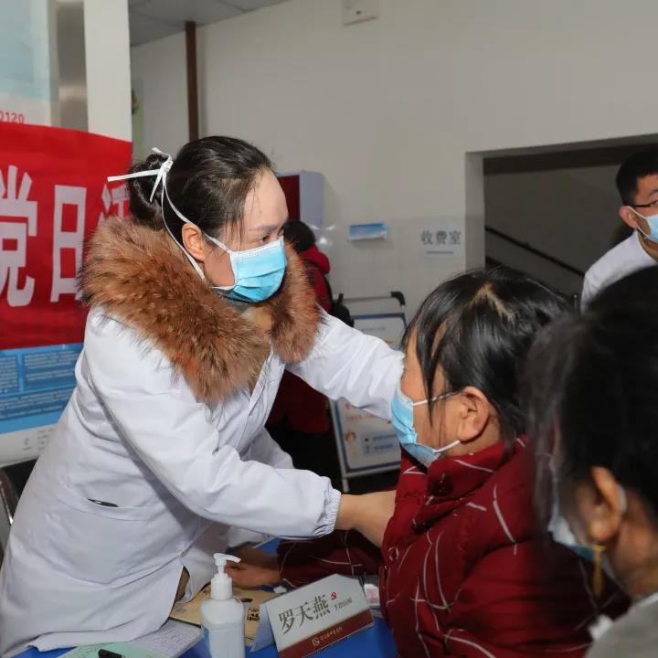 【我为群众办实事】倾情服务百姓健康—合江县中医医院专家组团下乡义诊(图8)