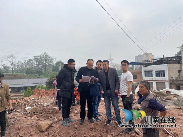 泸县住建局：建设指导精准服务，真抓实干推进重建(图4)