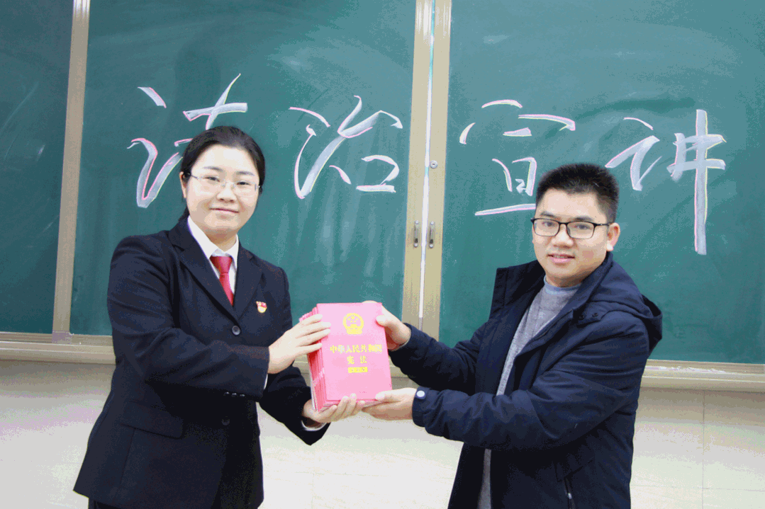 对毒品、校园欺凌说不！江阳法院酒麒麟普法志愿者送法进校园(图2)