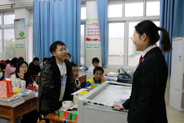 对毒品、校园欺凌说不！江阳法院酒麒麟普法志愿者送法进校园(图10)