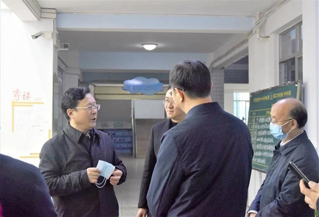 邹瑾调研泸州教育工作(图9) 邹瑾调研泸州教育工作(图9)