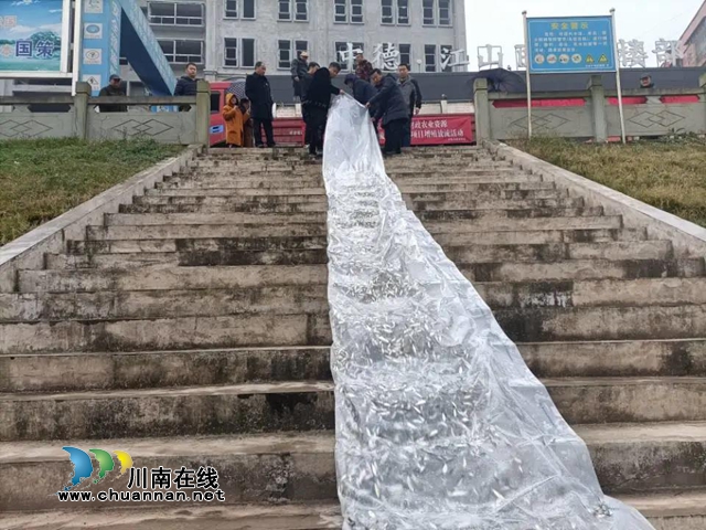 看过来，泸县增殖放流了各类鱼苗121万尾！(图1)