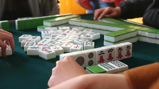 【关注】婆婆背“定时炸弹”苦活10年，现在麻将打得嗨！(图5)