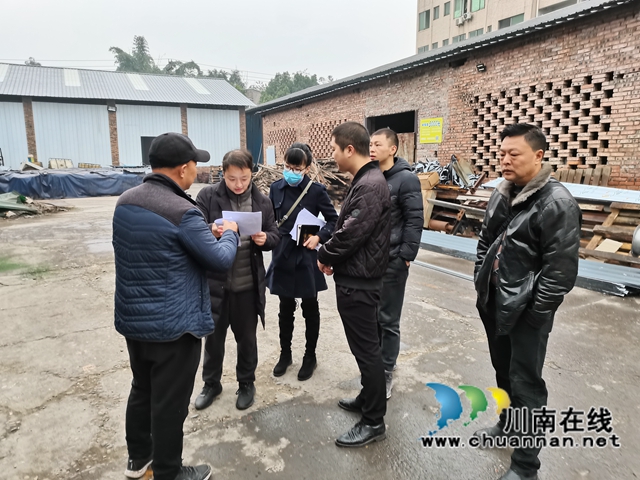 泸县县安委第三巡查组到云龙镇检查第四季度安全生产工作(图1)