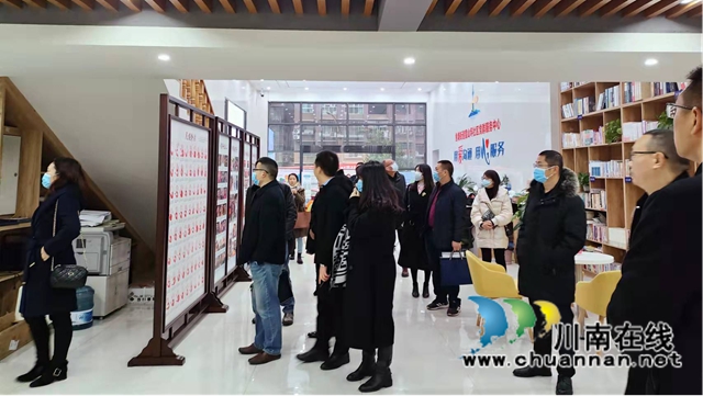 泸县教体局社区教育考察团一行到龙马潭区鱼塘街道交流社区教育(图1) 泸县教体局社区教育考察团一行到龙马潭区鱼塘街道交流社区教育(图1)