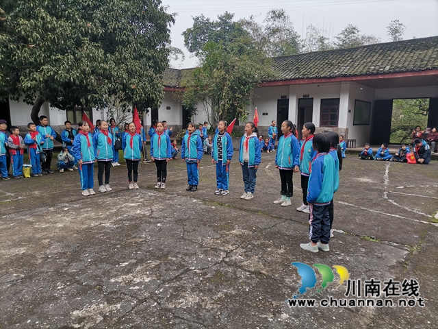 纳溪区天仙镇中心小学开展《铭记历史》研学旅行(图4) 纳溪区天仙镇中心小学开展《铭记历史》研学旅行(图4)