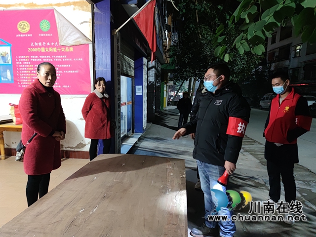 泸县百和镇：流商归市，坐商归店，群众直点赞(图1)