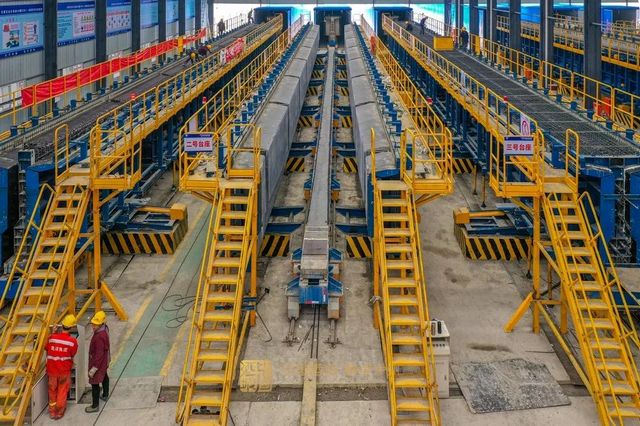 航拍带你看山里的大项目,这条出川新通道建设正酣(图14) 航拍带你看山里的大项目,这条出川新通道建设正酣(图14)