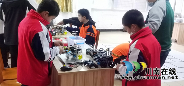 2021年合江县青少年机器人竞赛在合江中学举行(图5)