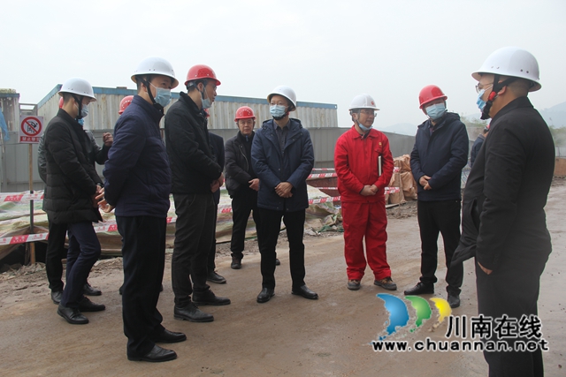 泸县县委常委、副县长刘利军督导城镇燃气安全工作(图2)