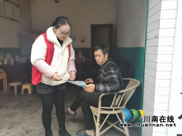 龙马潭区鱼塘街道:宣传社会保障卡,为民排忧解难(图2) 龙马潭区鱼塘街道:宣传社会保障卡,为民排忧解难(图2)
