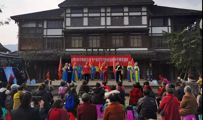 打造特色活动品牌，泸州全面推进“戏曲进乡村、进校园”