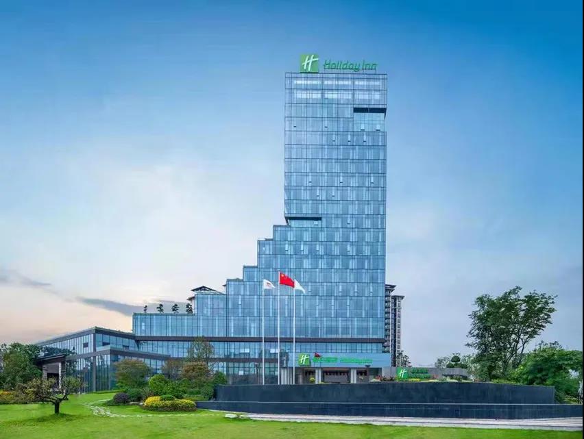 泸州职业技术学院党委书记何杰：深化产教融合 搭建职业技术人才成长“立交桥”(图3)