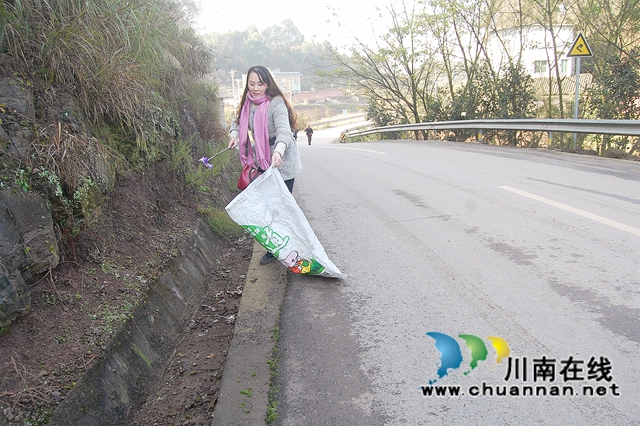 江阳区蓝田街道战斗村：“积分制”量化党员“先进性”(图3)