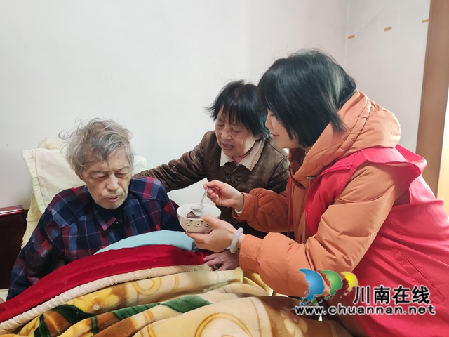 龙马潭区红星街道玉带桥社区养老服务站开展“迎冬至”活动(图3)