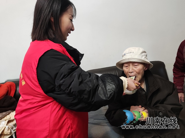 龙马潭区红星街道玉带桥社区养老服务站开展“迎冬至”活动(图4)