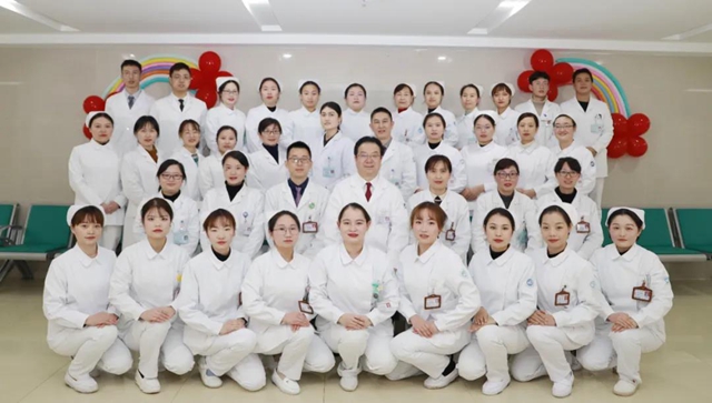 【扩散】年手术量3000台次！这机器够厉害……(图9)