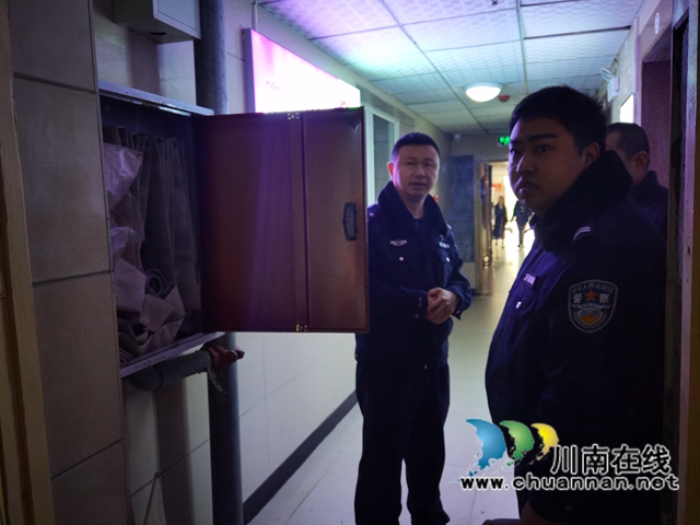 龙马潭区红星街道天立社区开展消防安全专项检查(图2)