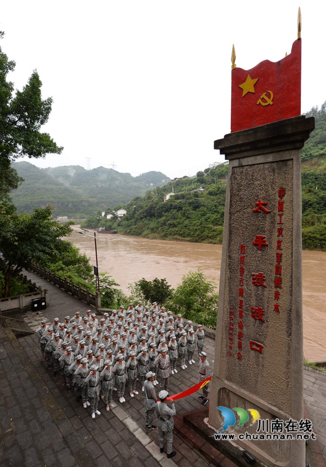 陈大刚：古蔺，马蹄滩上橙橘红……(图11)
