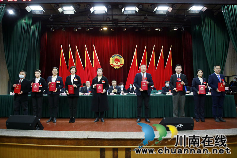 民建纳溪区基层委代表、委员积极履职(图1) 民建纳溪区基层委代表、委员积极履职(图1)