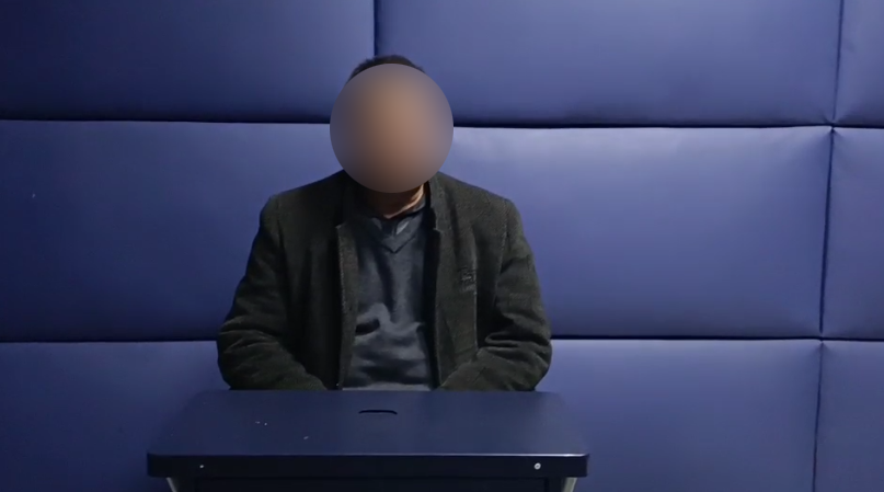 泸州盲人按摩师被打下跪，警察拾起他失去的尊严(图6)