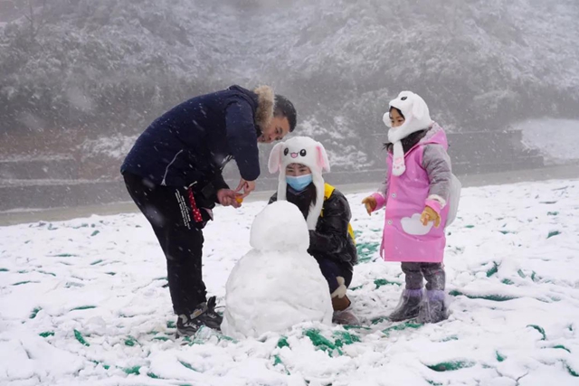 雪覆泸州之巅(图8) 雪覆泸州之巅(图8)