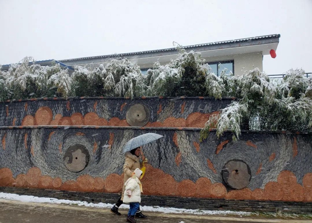 雪覆泸州之巅(图4) 雪覆泸州之巅(图4)