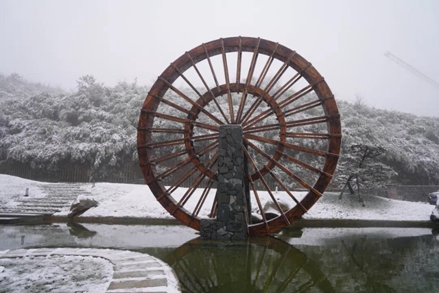 雪覆泸州之巅(图14) 雪覆泸州之巅(图14)