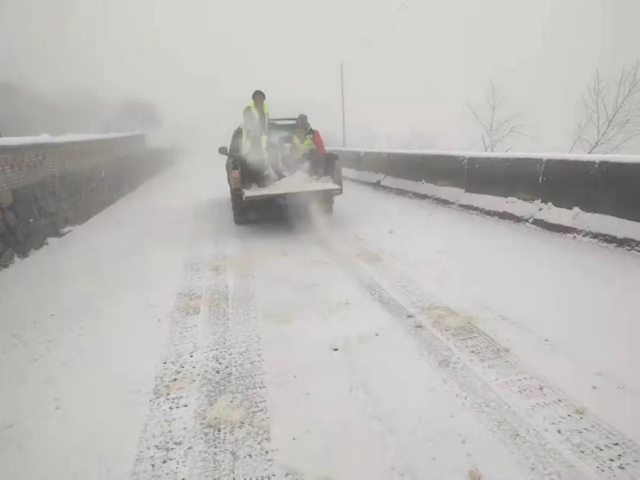 叙永县多管齐下全力应对低温雨雪冰冻天气(图2)