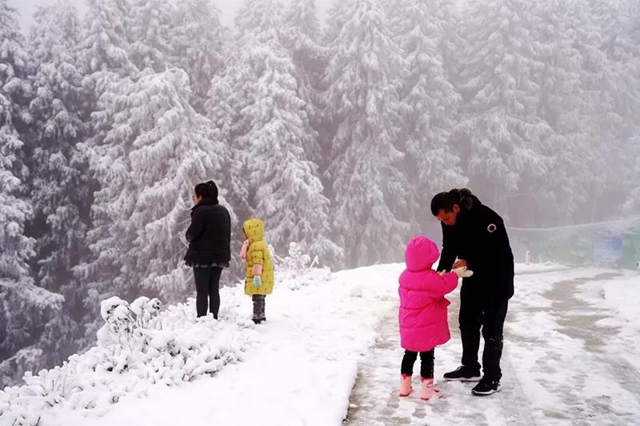 雪落叙永 山川增色! 一起来云=͟͟͞͞赏=͟͟͞͞雪=!(图4) 雪落叙永 山川增色! 一起来云=͟͟͞͞赏=͟͟͞͞雪=!(图4)