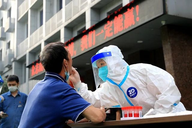 纳溪区：“防疫泡泡”内抓生产拼经济