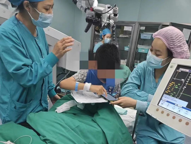 他的术前解压方式：做一套数学应用题