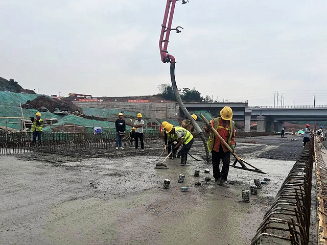 完成70%!川南城际铁路宜宾临港长江大桥南连接线最新进展来了!(图5) nEO_IMG_5.jpg