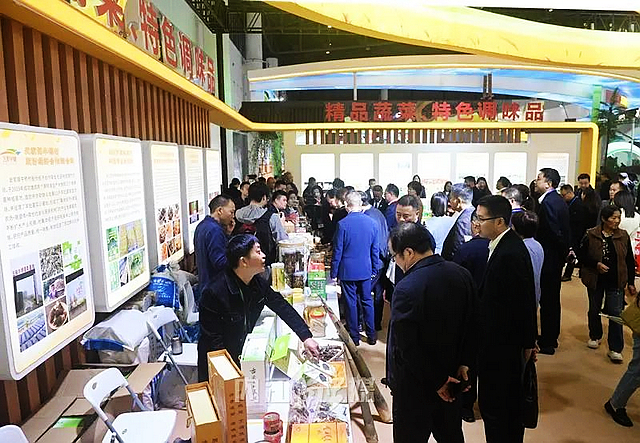 昨天开幕!内江一口气拿出1000多种——(图2) nEO_IMG_2.jpg