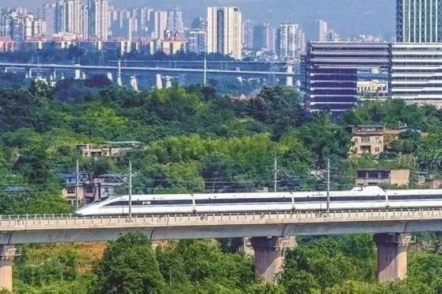 1月19-21日，泸州⇌成都、峨眉山加开多趟列车